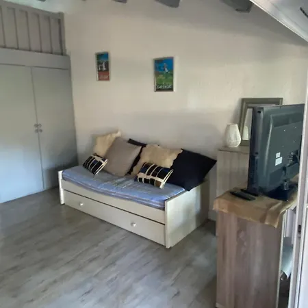 Maisonette Chaleureuse * אגדה